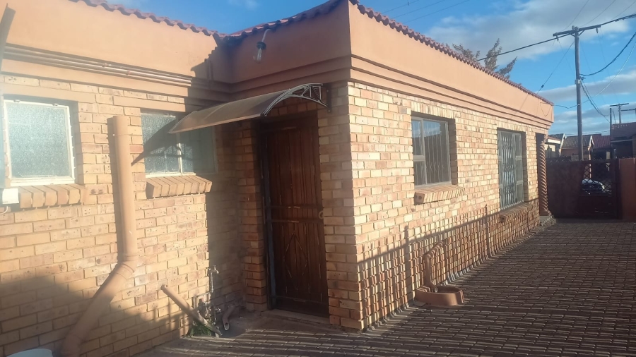 3 Bedroom Property for Sale in Grasslands Free State
